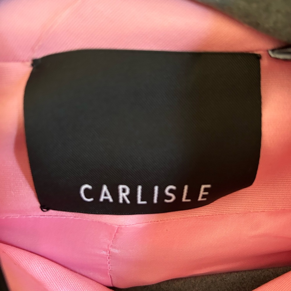 Color is either hot pink or light pink